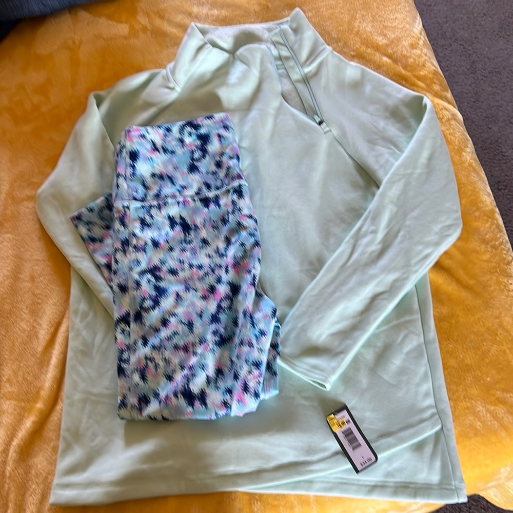 NWT ATHLETIC WEAR SET SIZE L